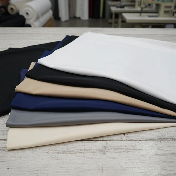 Viszkóz kalanderezett bélésszövet Viszkóz kalanderezett bélésszövet